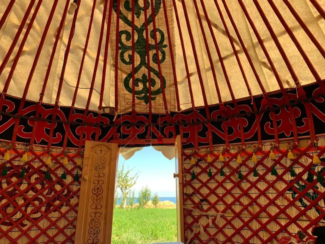 Aktan Yurt Camp And Guest House Bokonbayevo エクステリア 写真